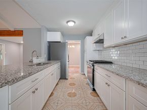 10659 Hazelhurst Drive, Houston TX 77043