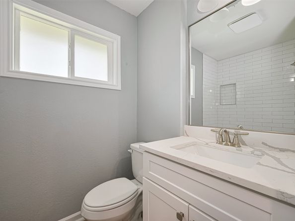 10659 Hazelhurst Drive, Houston TX 77043