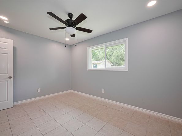 10659 Hazelhurst Drive, Houston TX 77043