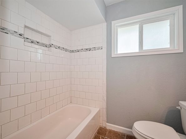 10659 Hazelhurst Drive, Houston TX 77043