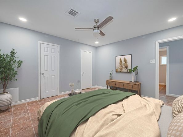 10659 Hazelhurst Drive, Houston TX 77043