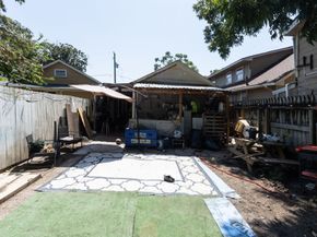 7037 Avenue L, Houston TX 77011