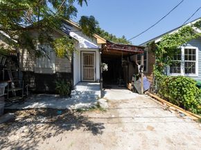 7037 Avenue L, Houston TX 77011