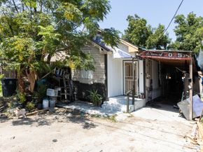 7037 Avenue L, Houston TX 77011