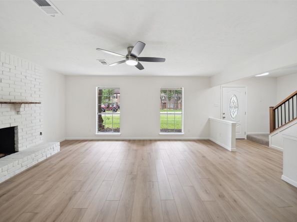 90 Crystal Lake Lane, The Woodlands TX 77380