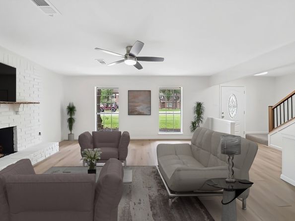 90 Crystal Lake Lane, The Woodlands TX 77380