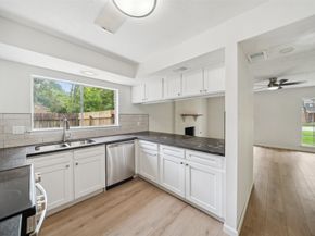 90 Crystal Lake Lane, The Woodlands TX 77380