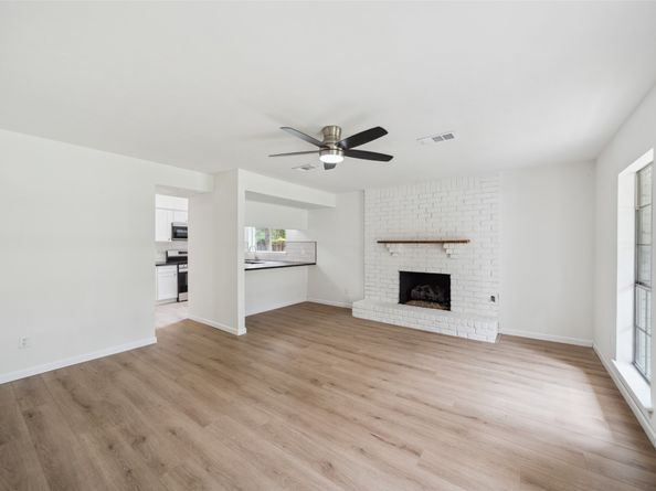 90 Crystal Lake Lane, The Woodlands TX 77380