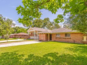 11058 Vailview Drive, Houston TX 77016