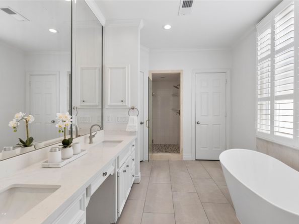 1908 Greenwich Place Drive, Houston TX 77019