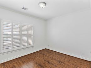 1908 Greenwich Place Drive, Houston TX 77019