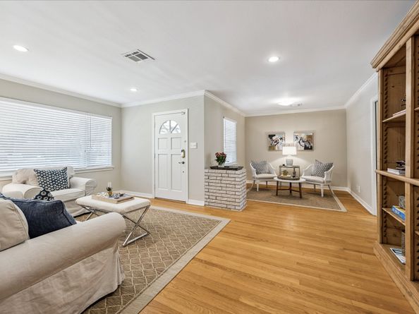 5310 Hialeah Drive, Houston TX 77092