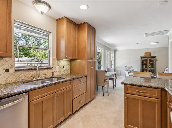 5310 Hialeah Drive, Houston TX 77092