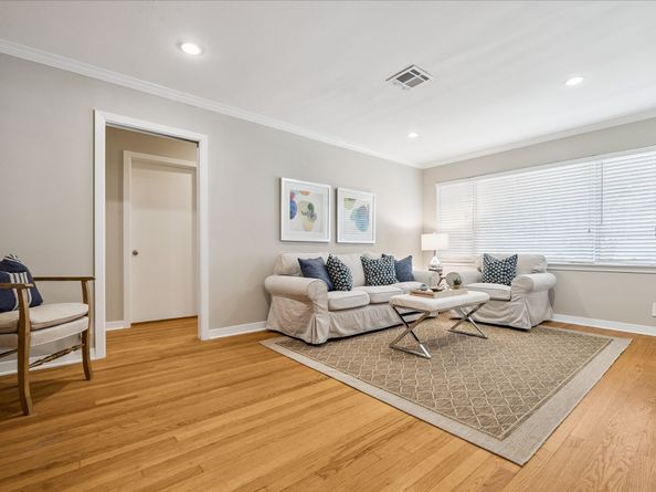 5310 Hialeah Drive, Houston TX 77092