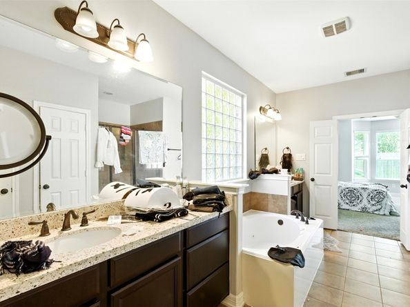 17702 Kathywood Drive, Tomball TX 77377