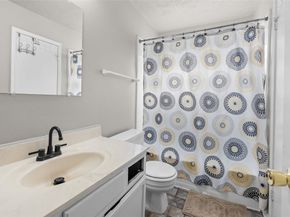 16031 Vista Del Mar Drive, Houston TX 77083