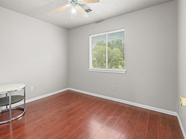 16031 Vista Del Mar Drive, Houston TX 77083