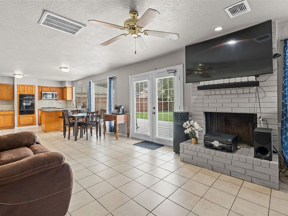 16031 Vista Del Mar Drive, Houston TX 77083