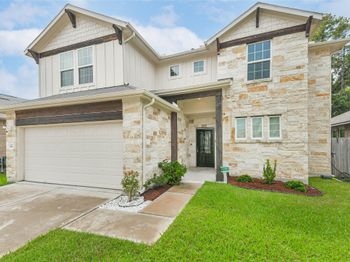 15603 Lakewood Terrace Drive