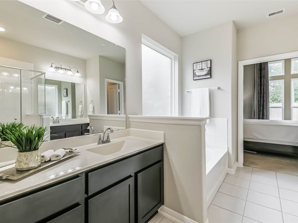 15603 Lakewood Terrace Drive, Tomball TX 77377