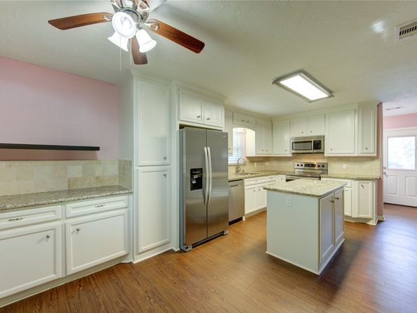 811 Strange Drive, Richmond TX 77406