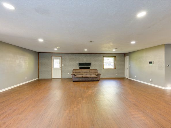 811 Strange Drive, Richmond TX 77406
