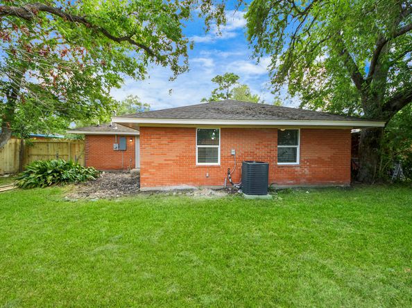 4306 Brisbane Street, Houston TX 77047
