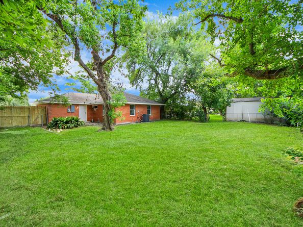 4306 Brisbane Street, Houston TX 77047