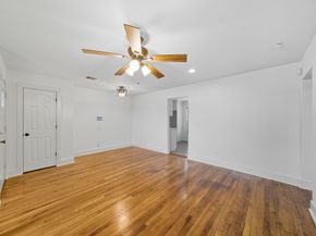 61 Trenwood Lane, Houston TX 77022