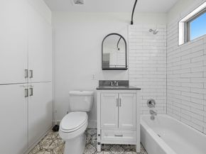 61 Trenwood Lane, Houston TX 77022