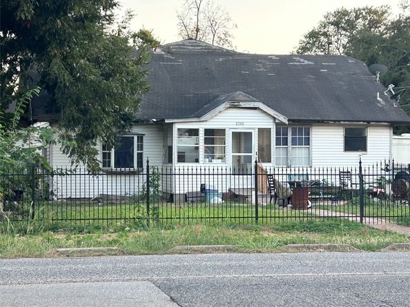 8248 Park Terrace, Houston TX 77017