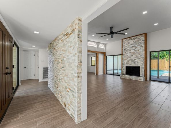 5634 Jason Street, Houston TX 77096