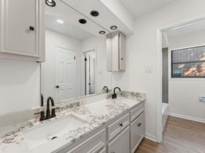 5634 Jason Street, Houston TX 77096