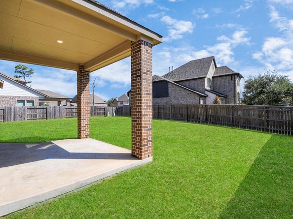 16922 Burke Lake Lane, Houston TX 77044