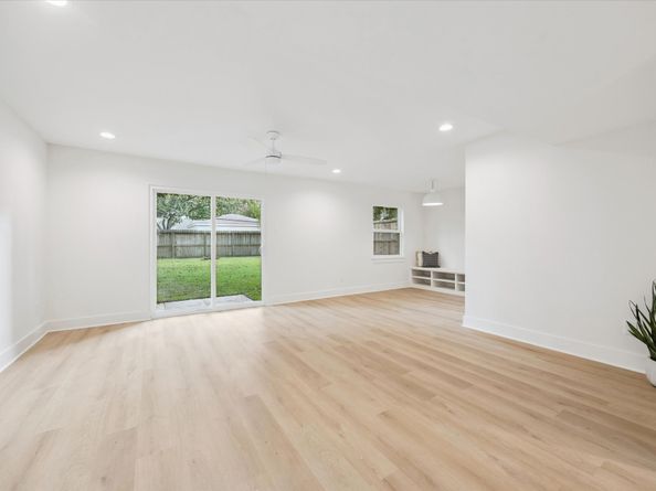 10607 Overbrook Lane, Houston TX 77042