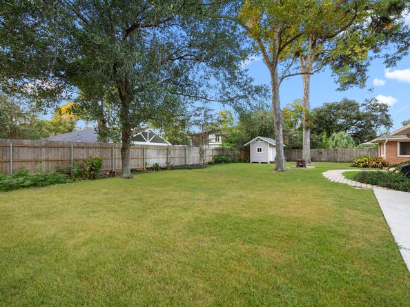 1701 Parana Drive, Houston TX 77080