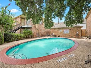 6401 Skyline Drive 36, Houston TX 77057