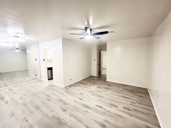 6401 Skyline Drive 36, Houston TX 77057