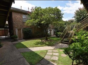 6401 Skyline Drive 36, Houston TX 77057