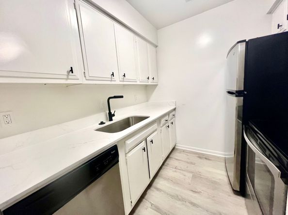 6401 Skyline Drive 36, Houston TX 77057