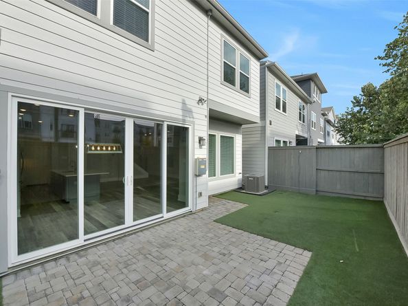 1421 Biondo Way, Houston TX 77008