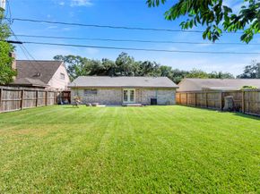 3339 Spring Valley Road, Houston TX 77080