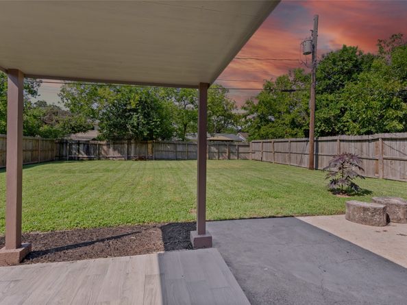 3339 Spring Valley Road, Houston TX 77080