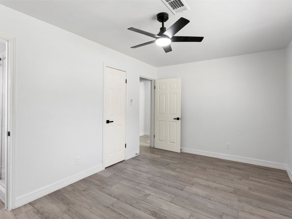 3339 Spring Valley Road, Houston TX 77080