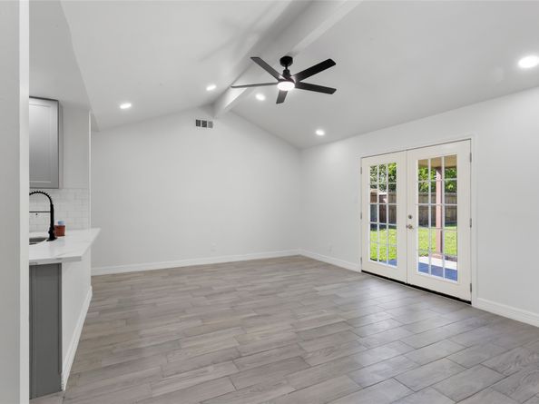 3339 Spring Valley Road, Houston TX 77080