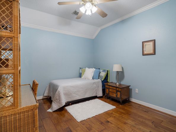 2429 Baycrest Drive, Houston TX 77058