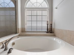 6223 Pinewood Heights Drive, Spring TX 77389