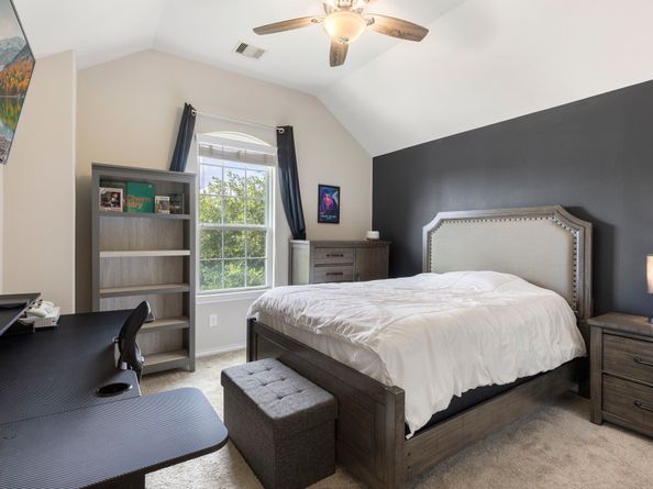 6223 Pinewood Heights Drive, Spring TX 77389