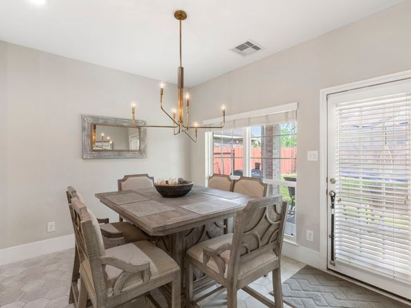 6223 Pinewood Heights Drive, Spring TX 77389