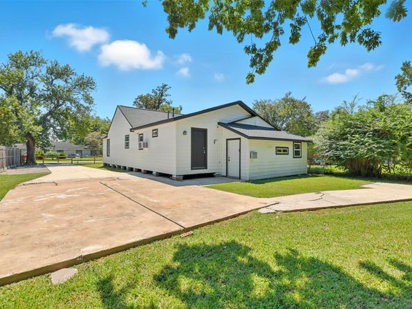 5017 Boicewood Street, Houston TX 77016
